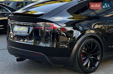 Внедорожник / Кроссовер Tesla Model X 2016 в 