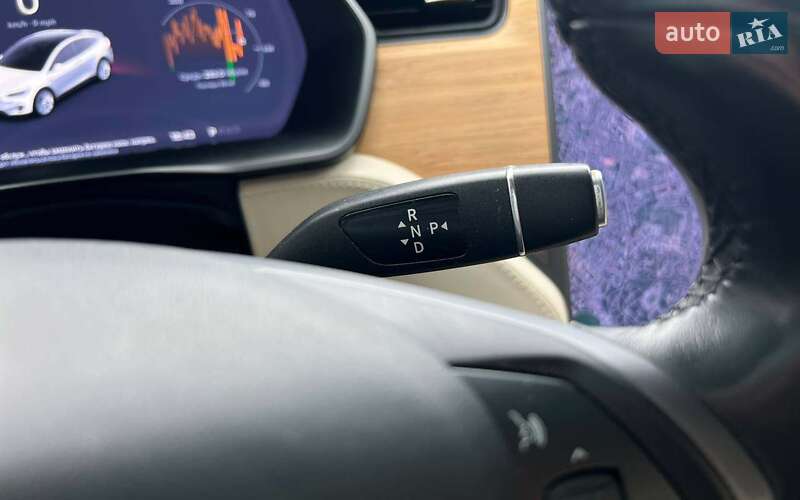 Позашляховик / Кросовер Tesla Model X 2018 в Івано-Франківську