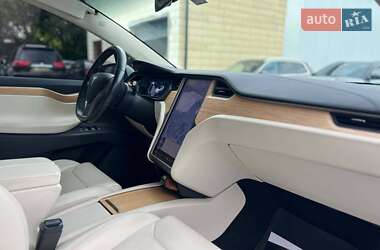 Внедорожник / Кроссовер Tesla Model X 2018 в 