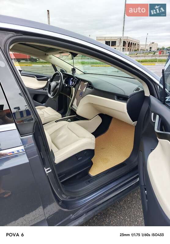 Позашляховик / Кросовер Tesla Model X 2018 в Одесі