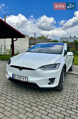 Внедорожник / Кроссовер Tesla Model X 2016 в 