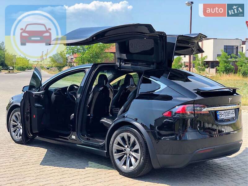 Позашляховик / Кросовер Tesla Model X 2016 в Одесі фото 4 Позашляховик / Кросовер Tesla Model X 2016 в Одесі