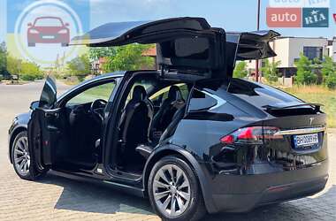 Внедорожник / Кроссовер Tesla Model X 2016 в 