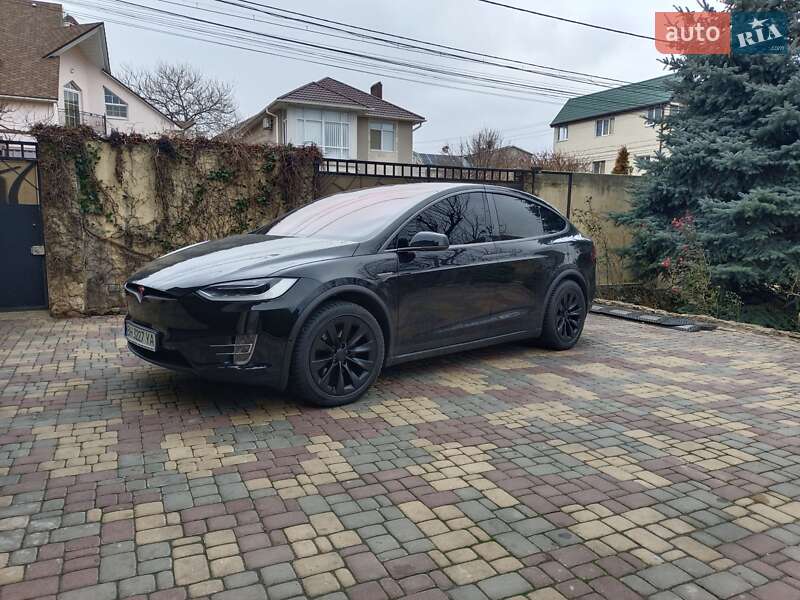 Позашляховик / Кросовер Tesla Model X 2016 в Одесі фото 13 Позашляховик / Кросовер Tesla Model X 2016 в Одесі