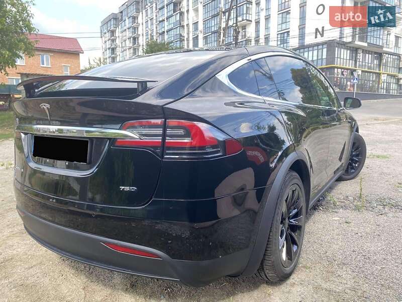Внедорожник / Кроссовер Tesla Model X 2017 в Киеве