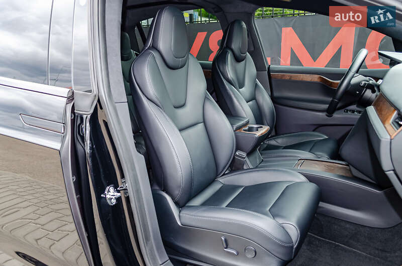 Внедорожник / Кроссовер Tesla Model X 2019 в Киеве фото 30 Внедорожник / Кроссовер Tesla Model X 2019 в Киеве