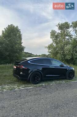 Внедорожник / Кроссовер Tesla Model X 2017 в 