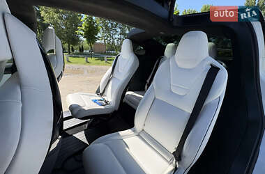 Внедорожник / Кроссовер Tesla Model X 2017 в 
