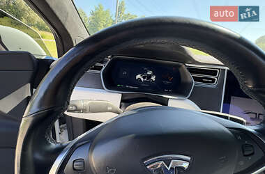 Внедорожник / Кроссовер Tesla Model X 2017 в 