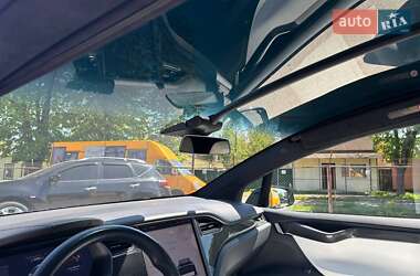 Внедорожник / Кроссовер Tesla Model X 2019 в 