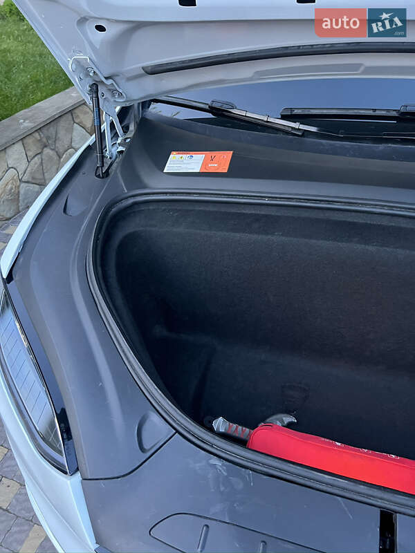Внедорожник / Кроссовер Tesla Model X 2023 в Тернополе фото 32 Внедорожник / Кроссовер Tesla Model X 2023 в Тернополе