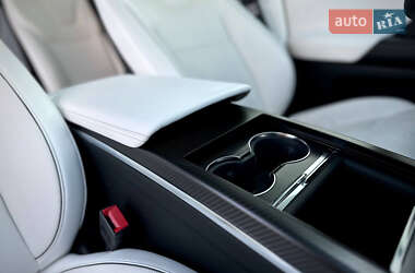 Внедорожник / Кроссовер Tesla Model X 2022 в 