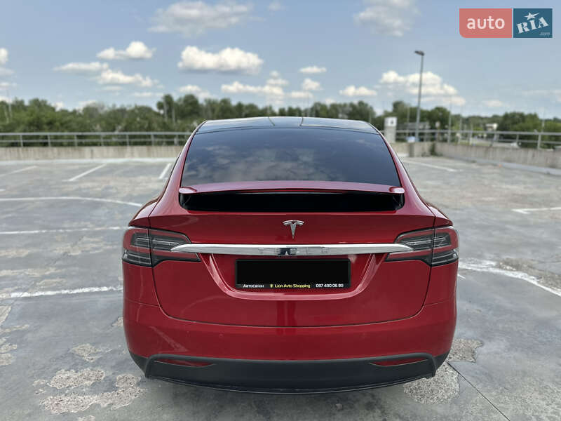 Позашляховик / Кросовер Tesla Model X 2017 в Києві