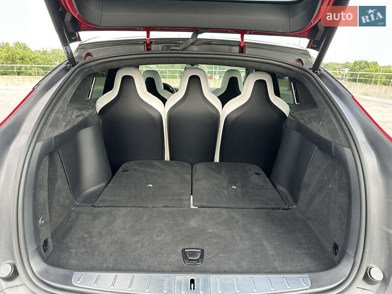 Внедорожник / Кроссовер Tesla Model X 2017 в Киеве