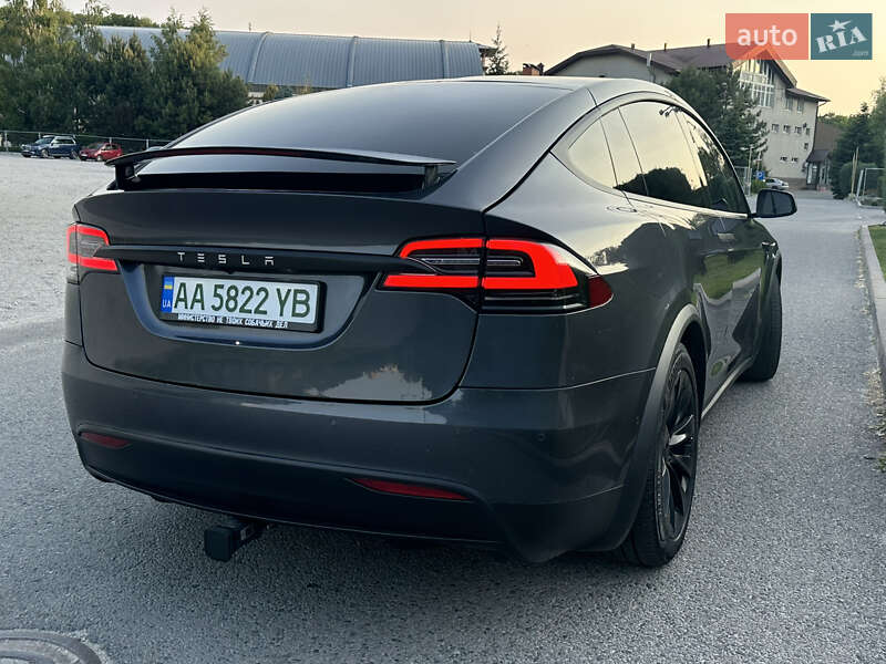 Позашляховик / Кросовер Tesla Model X 2017 в Дніпрі