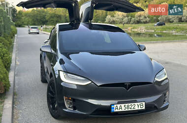 Внедорожник / Кроссовер Tesla Model X 2017 в 
