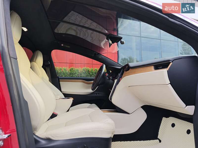 Внедорожник / Кроссовер Tesla Model X 2019 в Виннице