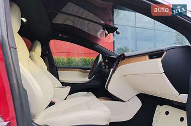 Позашляховик / Кросовер Tesla Model X 2019 в 