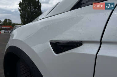 Внедорожник / Кроссовер Tesla Model X 2017 в 