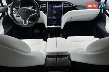 Внедорожник / Кроссовер Tesla Model X 2017 в 