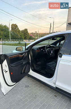 Внедорожник / Кроссовер Tesla Model X 2020 в 