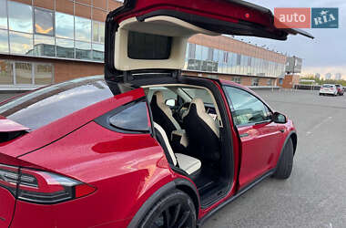Позашляховик / Кросовер Tesla Model X 2019 в 
