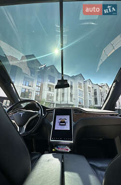 Внедорожник / Кроссовер Tesla Model X 2017 в 