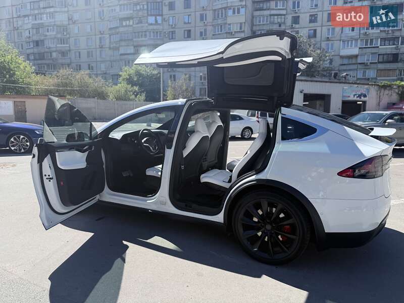 Позашляховик / Кросовер Tesla Model X 2020 в Харкові