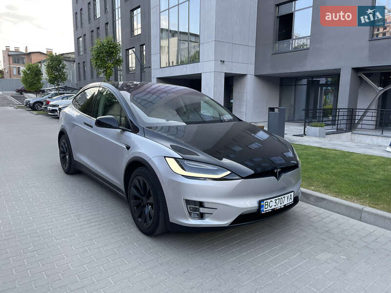 Tesla Model X 2017
