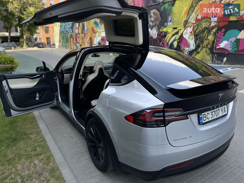 Внедорожник / Кроссовер Tesla Model X 2017 в Львове