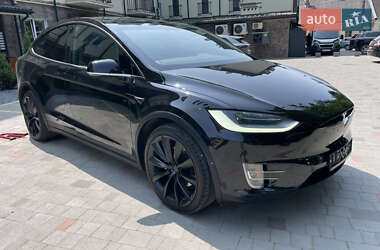 Позашляховик / Кросовер Tesla Model X 2018 в 