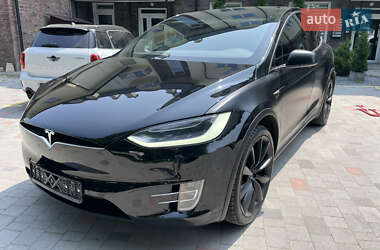 Позашляховик / Кросовер Tesla Model X 2018 в 