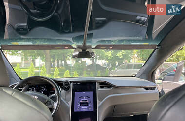 Позашляховик / Кросовер Tesla Model X 2018 в 