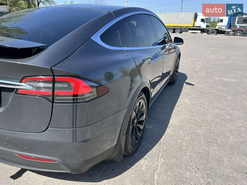 Позашляховик / Кросовер Tesla Model X 2016 в Харкові фото 4 Позашляховик / Кросовер Tesla Model X 2016 в Харкові