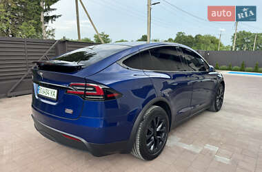 Позашляховик / Кросовер Tesla Model X 2022 в 