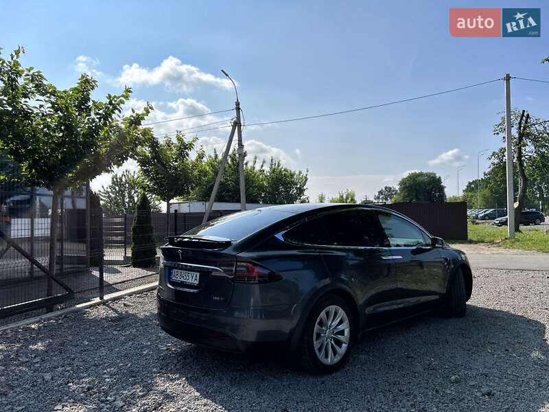 Позашляховик / Кросовер Tesla Model X 2018 в Вінниці