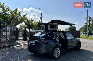 Позашляховик / Кросовер Tesla Model X 2018 в 