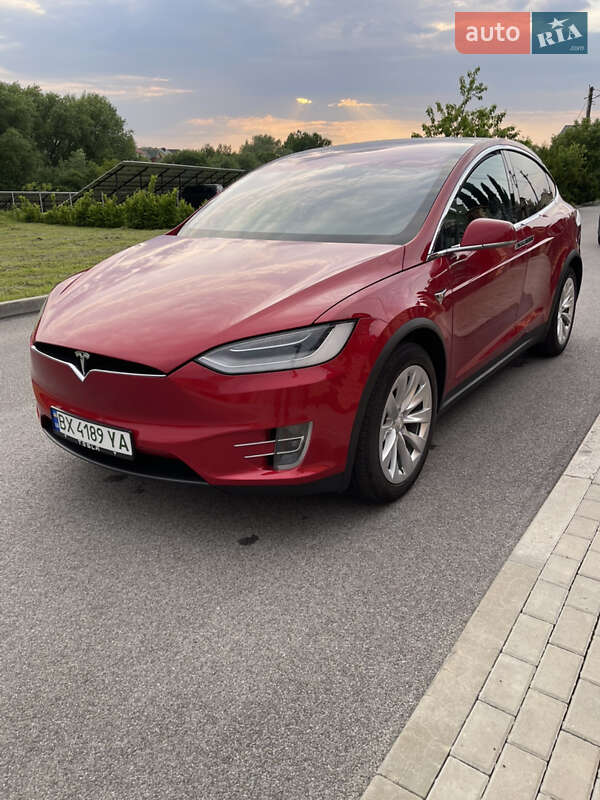 Позашляховик / Кросовер Tesla Model X 2020 в Хмельницькому