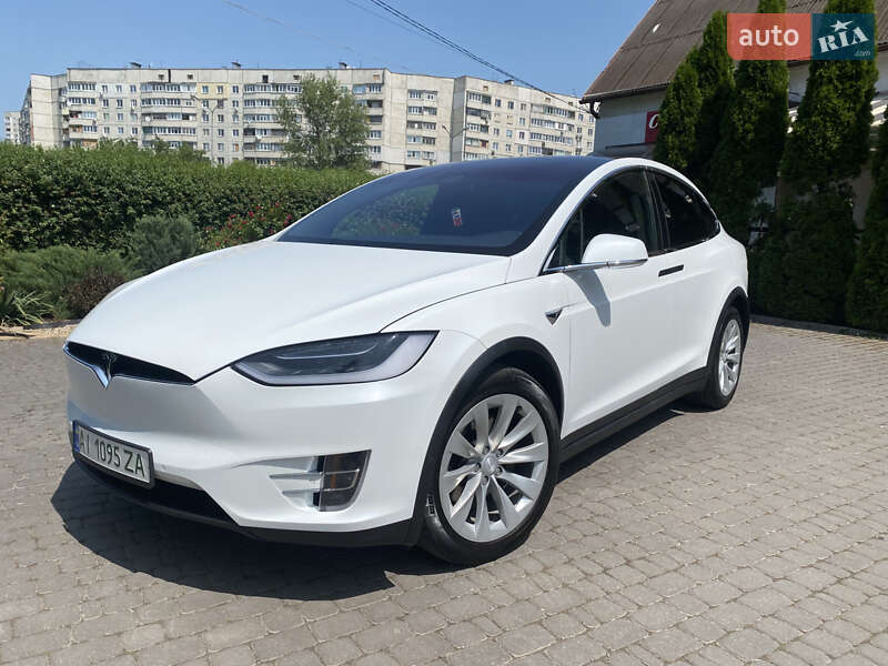Внедорожник / Кроссовер Tesla Model X 2017 в 