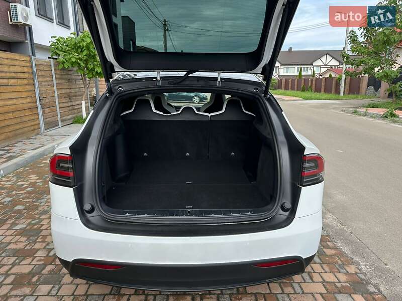 Позашляховик / Кросовер Tesla Model X 2018 в Києві