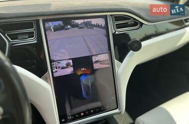 Позашляховик / Кросовер Tesla Model X 2017 в 