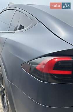 Внедорожник / Кроссовер Tesla Model X 2018 в 