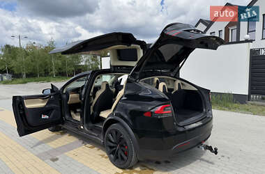Внедорожник / Кроссовер Tesla Model X 2017 в 