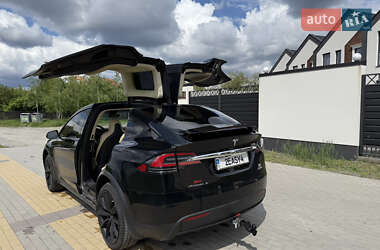 Внедорожник / Кроссовер Tesla Model X 2017 в 
