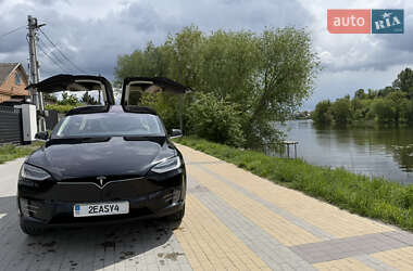 Внедорожник / Кроссовер Tesla Model X 2017 в 