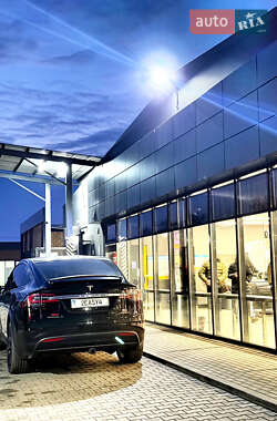 Внедорожник / Кроссовер Tesla Model X 2017 в 