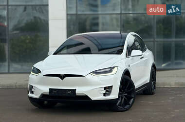 Tesla Model X 2019