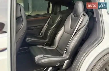 Tesla Model X 2019