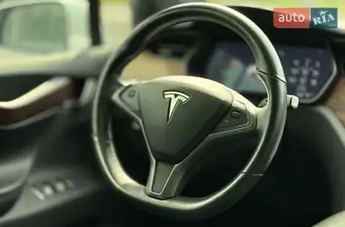 Tesla Model X 2019
