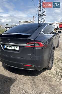 Внедорожник / Кроссовер Tesla Model X 2017 в 